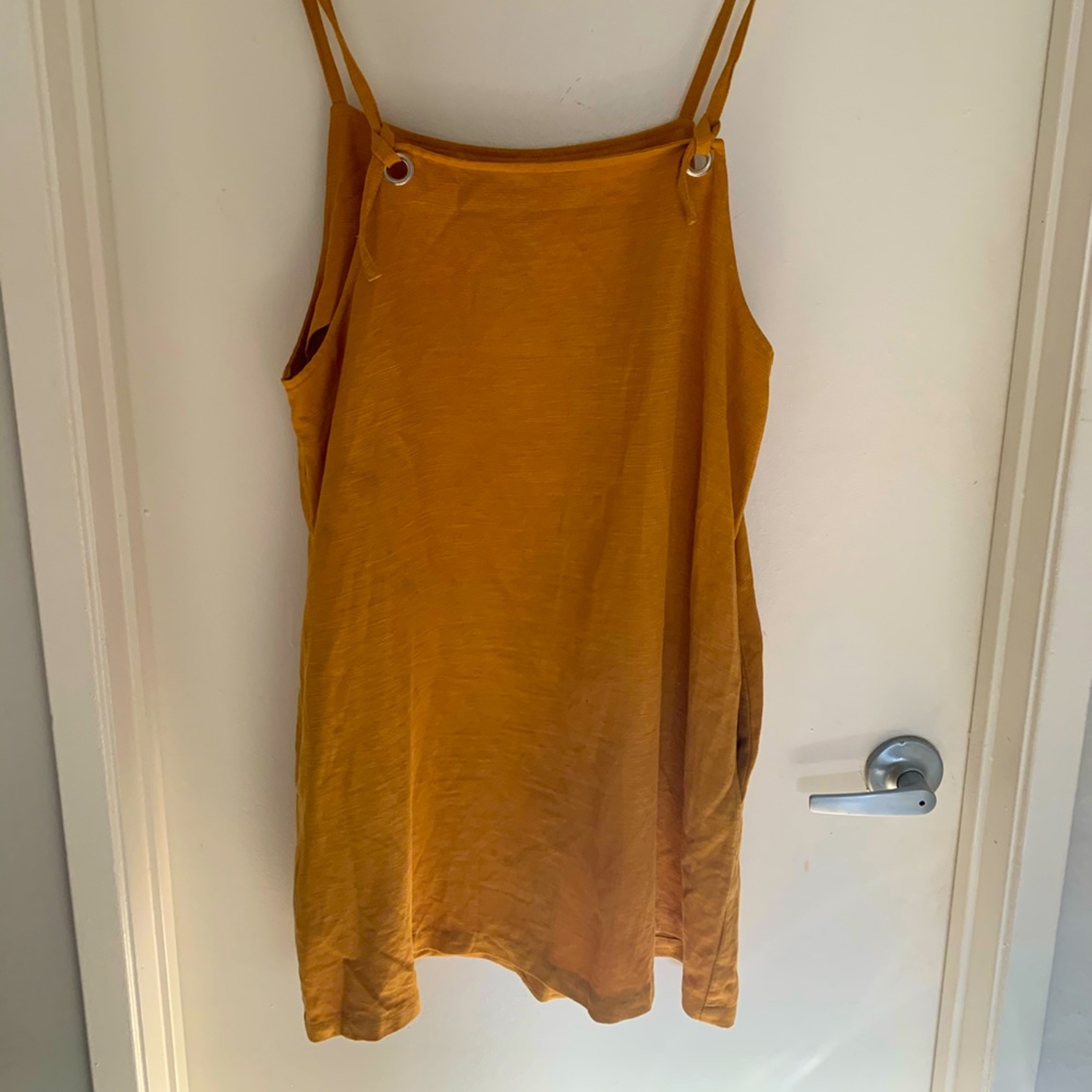 Pinaforme Dress